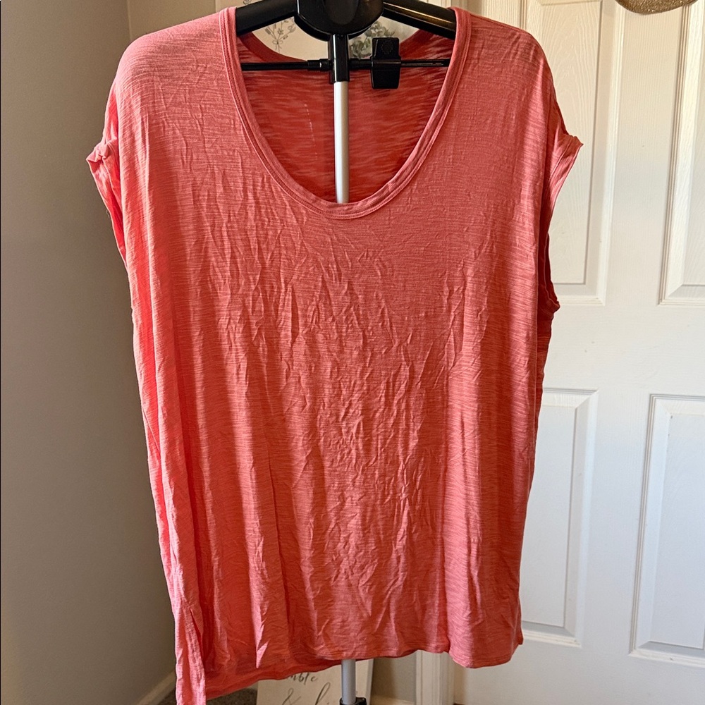 Old Navy Coral Scoop Neck Short Sleeve Tee